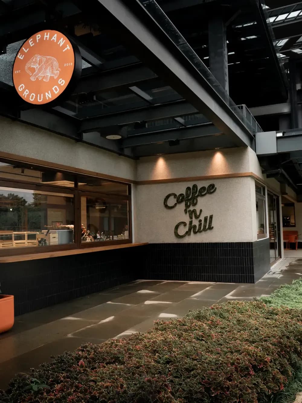 Dining and Café